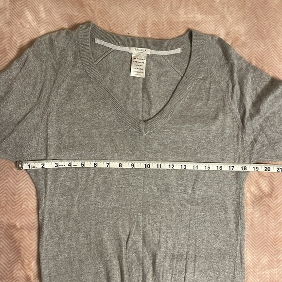 Aritzia Talula cashmere blend long sweater - Picture 5 of 7